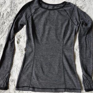 Lululemon Women's Gray Black Stripe Reversible Long Sleeved Top, Sz 4